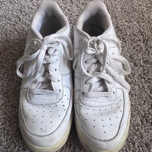 Nike White Kids Sneakers - Low Top Lace-Up